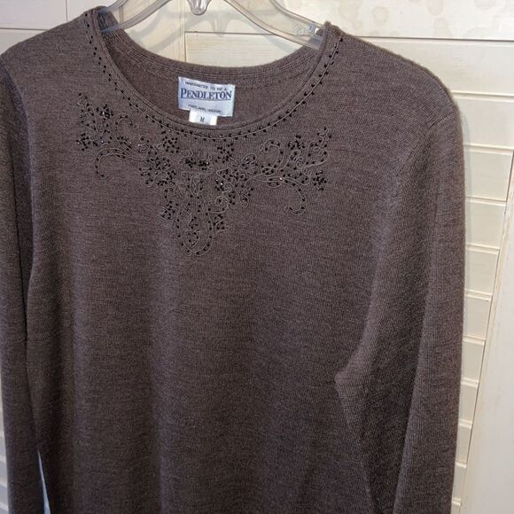 Vintage Pendleton Merino wool sweater with hand beaded details size medium - Picture 2 of 4